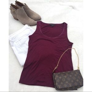 Banana Republic Luxe Touch Sleeveless Top - size M